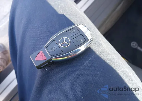 2005 Mercedes-Benz Sl 500 z USA, uszkodzony, nr VIN WDBSK75F35F101304